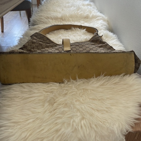 Gucci vintage large shoulder bag. Authentic but well worn - Picture 3 of 6